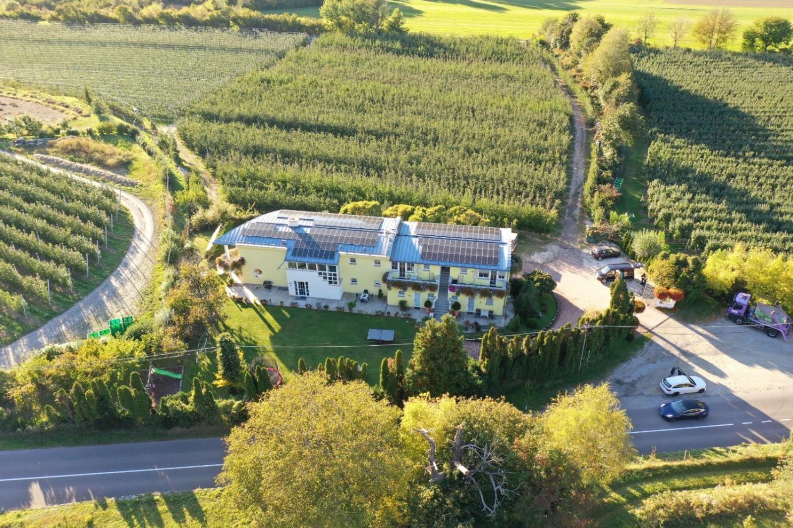 Gartenhof Μπρεσανόνε Εξωτερικό φωτογραφία